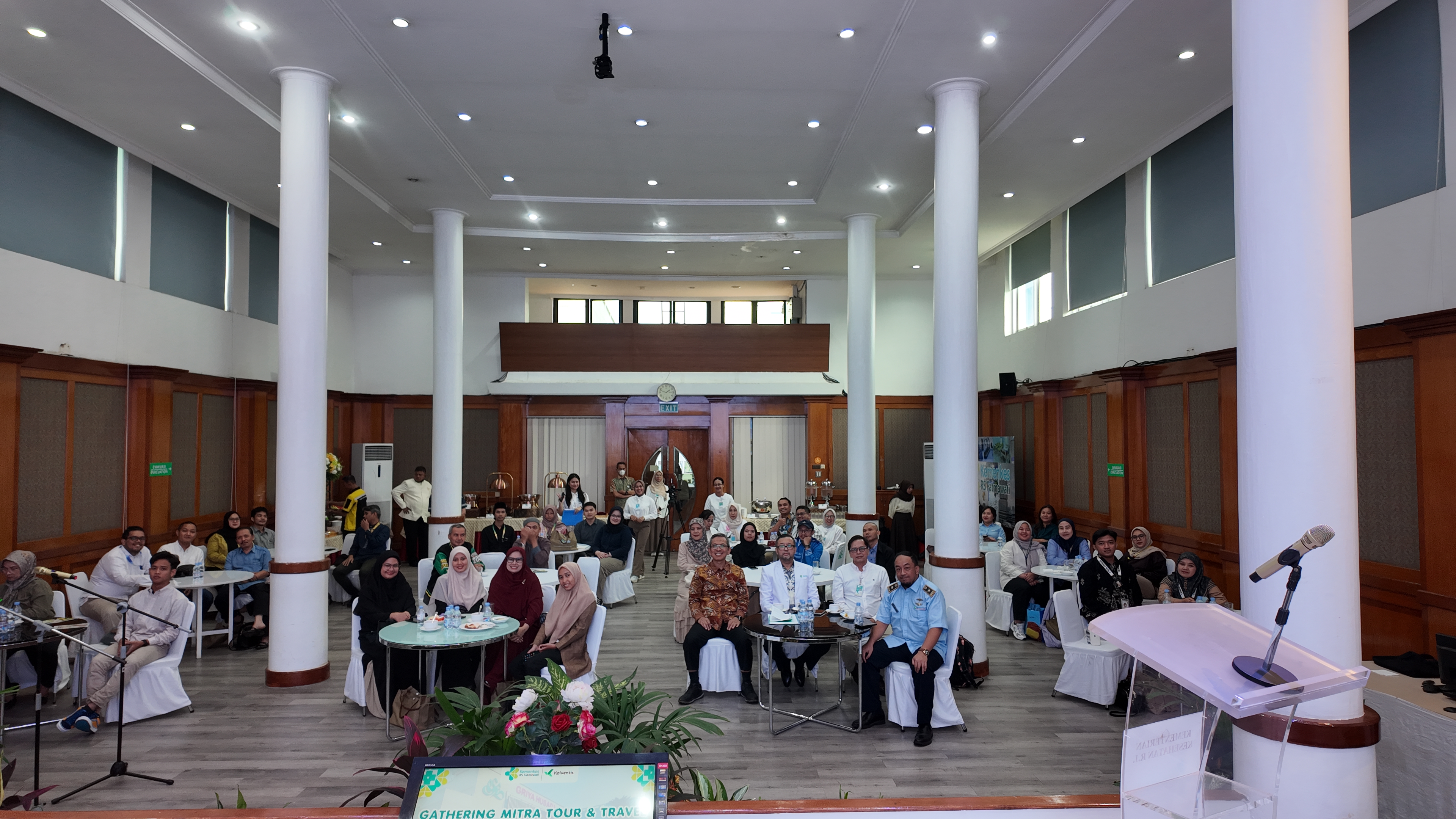 GATHERING MITRA TOUR & TRAVEL RS FATMAWATI 